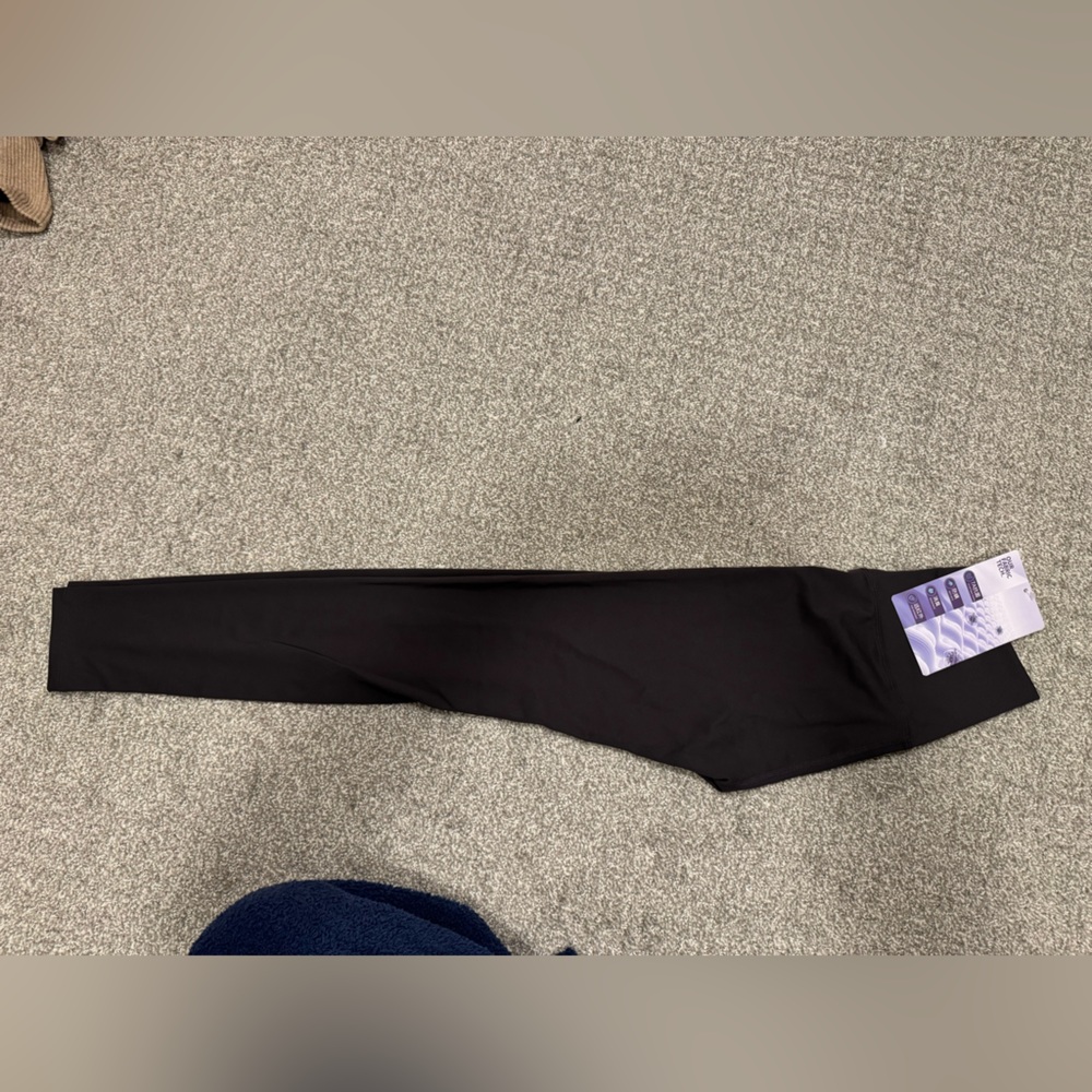 Brand new!! Greg nulu Leggings